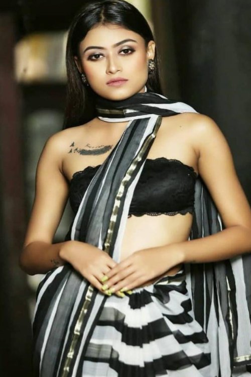 Magarpatta call girls service