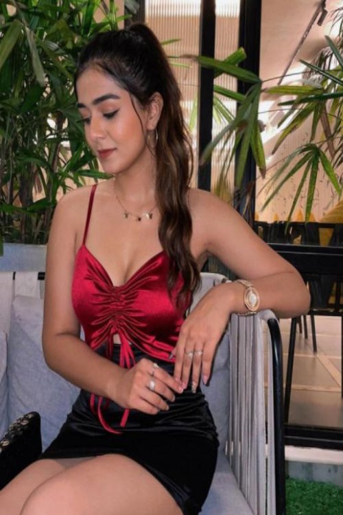 Magarpatta call girls service